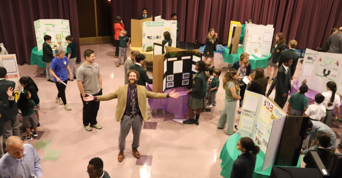 westminster_va's tweet photo. 6th and 7th graders presented independent projects at the Science Fair, a highlight of the upper-school curriculum, providing a practical and engaging platform for students to investigate and explore the scientific method 🧪🔬
#westminsterschoolva #wsgriffins https://t.co/sD03G2Z2ns