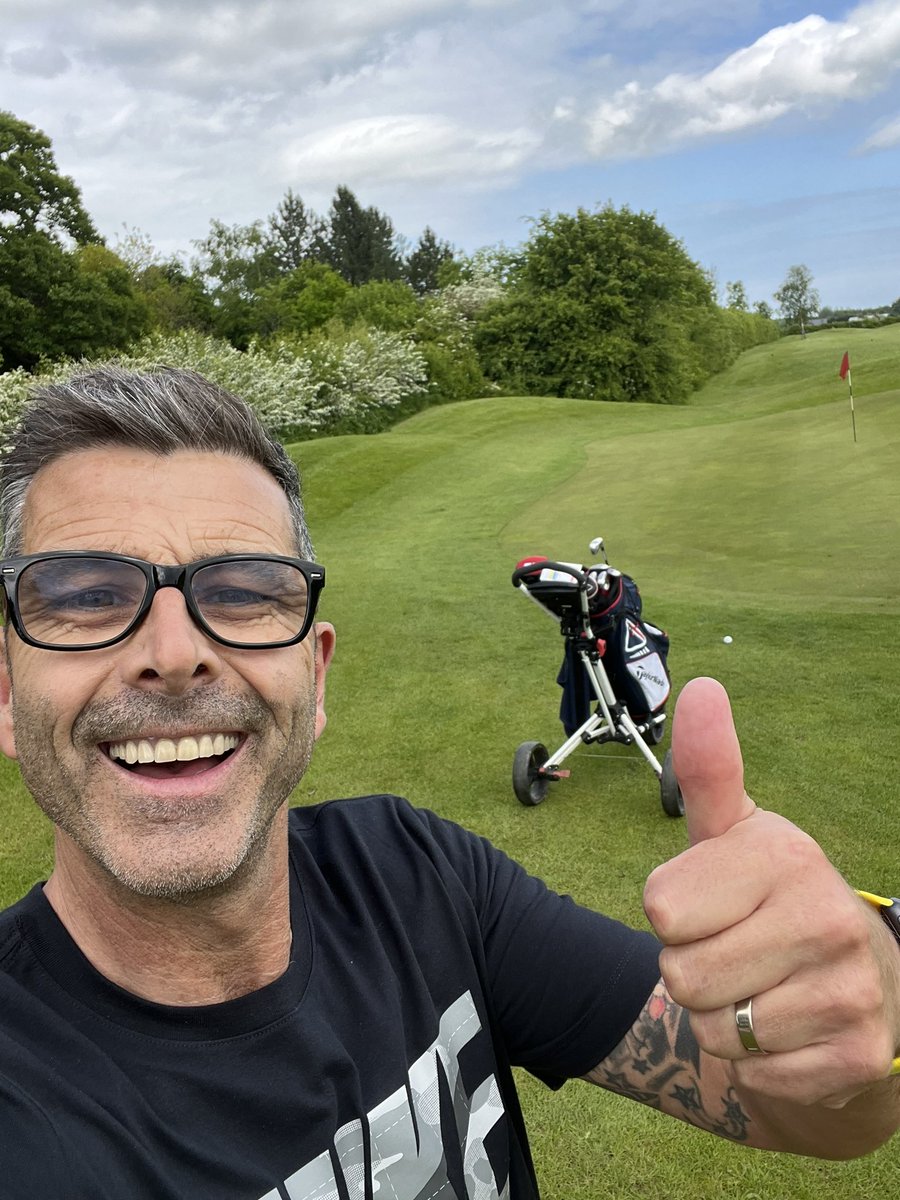 GBMC73's tweet image. 🤓 Really #productive day today GC Training &amp;amp; and no better way to wind down than with a cheeky 9 holes ⛳️ Cocken Lodge Golf Course 🤓

👉🏻 Forgot me #putter but still #parred the 1st hole using me 3 iron as a replacement putter 😳 Infact im better on the green with me 3 iron 🤪