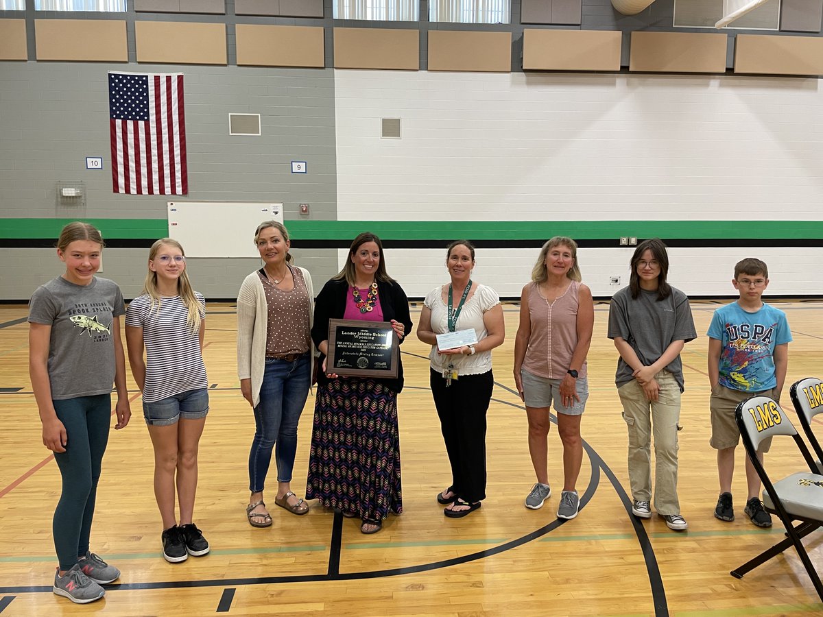 LMS_AP22's tweet photo. The LMS Science Department was recognized with a National award from the Interstate Mining Compact yesterday. Our teachers and students have reclaimed 6 acres and over 4,000 sagebrush plants in the Gas Hills. Way to go Sabers! https://t.co/zdWnvePtoM