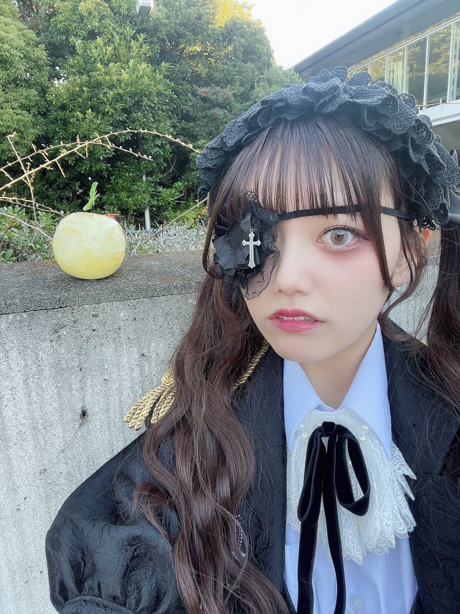 fujunbg_Amy's tweet photo. リンゴはあたしのトモ…ダチ…！！！！！！！！！！！？

ミステリーが多いいこの子
あたしは興味があるよ  #誰かリンゴの秘密を暴いてー！ #7人の男たちって言ってたのも気になる #白雪リンゴ #変わったやつ🦜🍎 https://t.co/UihFuaivN6