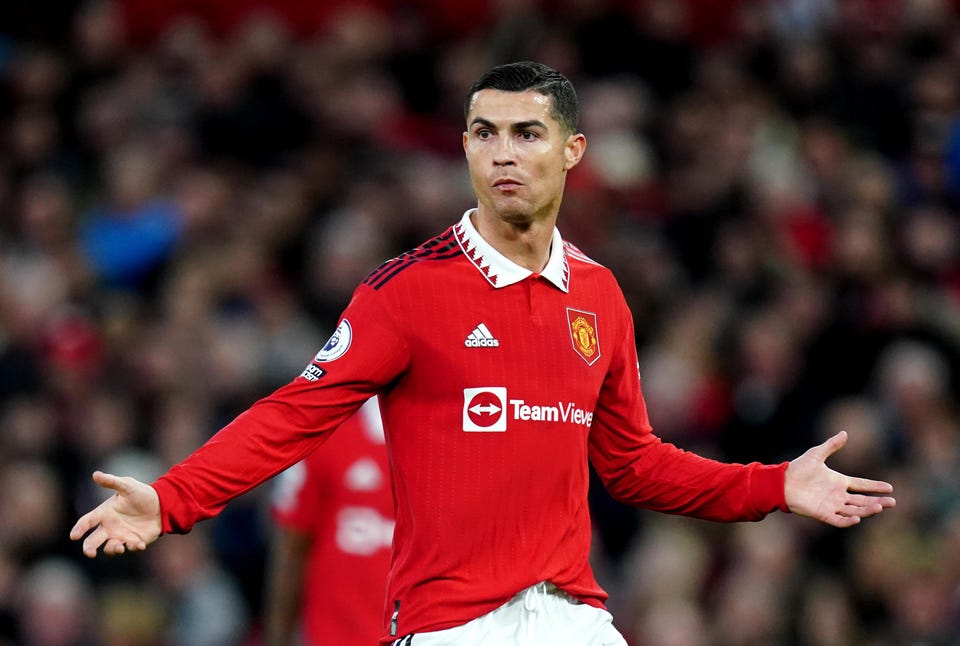 ElInmortal____'s tweet photo. Máx. goleador del Manchester United en la Premier 2022/2023: Rashford, 16 goles (33 partidos)

Cristiano Ronaldo con el Manchester United en la Premier 2021/2022: 18 goles (30 partidos)

Parece que al que llamaban jubilado era el que estaba más en forma del equipo

Mi no entender https://t.co/JWGdpZLM4f