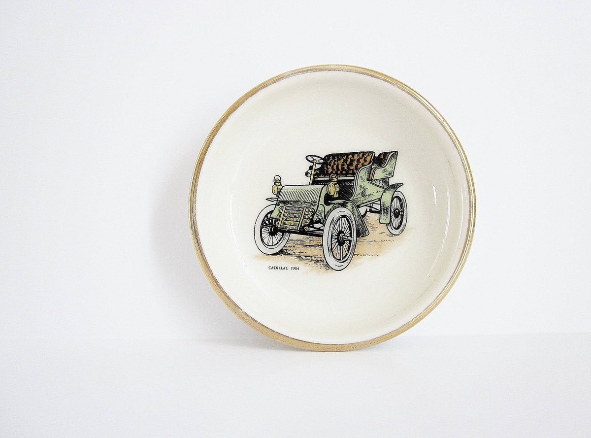 jarmgirl's tweet photo. Hyalyn Porcelain Coaster of 1904 Cadillac, Miniature Plate or Pin Dish, Vintage Automotive Collectible, Man Cave Décor, Gift For Car Guy https://t.co/49ZWQUDE2H #white #fathersday #gold #ceramic #miniatureplate #cadillac1904 #hyalynporcelain #pindish #ceramiccoaster https://t.co/BaIVxU1K6K