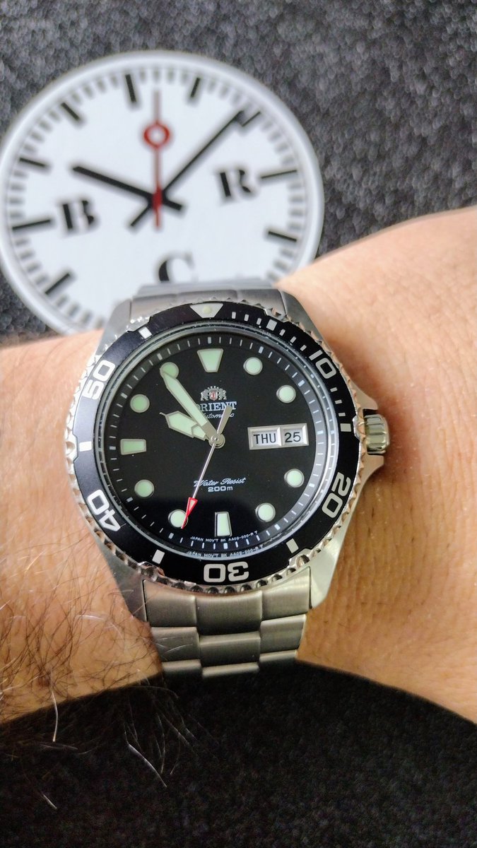 BearCaveReviews's tweet photo. New bracelet on the @orientwatch #RayII from @longislandwatch  love the quality and look of this bracelet. What's on your wrist today??? https://t.co/bsEn4xvsu7