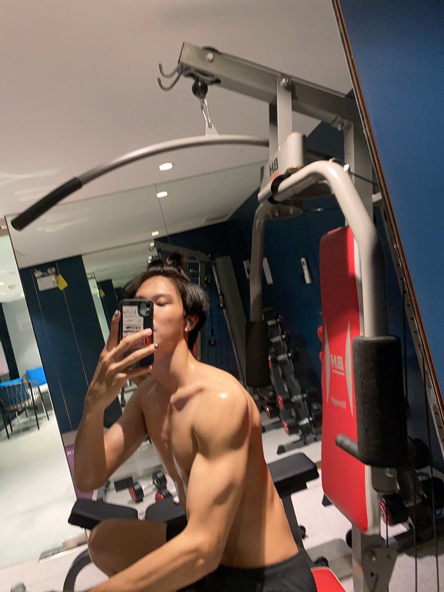 Jarukit Meemanee tweet media