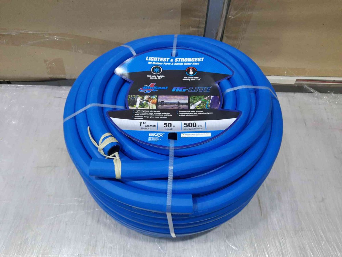 DejaireICL's tweet photo. BluSeal AG-Lite water hose handles hot water up to 212F. It has a minimum burst pressure of 500PSI.
This is the best water hose out there. It has a 4:1 safety factor and is ozone, abrasion and kink resistant. 
Gifting free keyholder for every purchase till June 30.
#FYP #hoses https://t.co/ZjgNP9E9ET