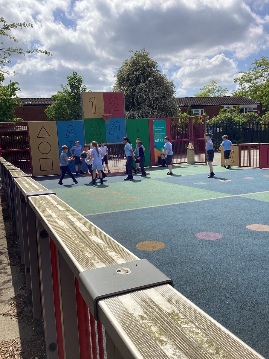 OurLadysCP's tweet photo. Year 5 won the KS2 5p challenge!! Thank you to all the parents for their generosity and to school association for the ice lollies and extra play. @OurLadyandAllS1 #schoolassosiation #summerinschool https://t.co/9S8qQ952o1