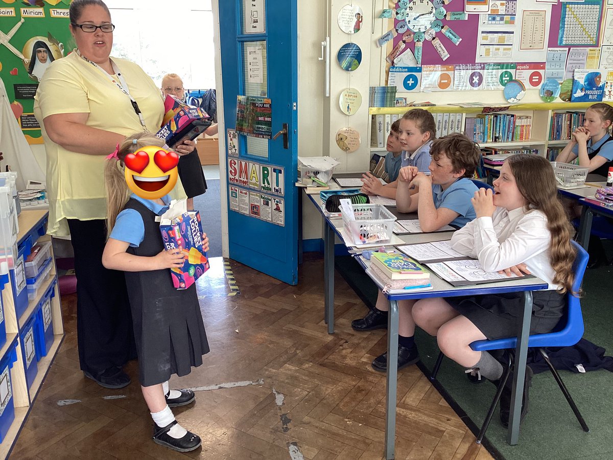 OurLadysCP's tweet photo. Year 5 won the KS2 5p challenge!! Thank you to all the parents for their generosity and to school association for the ice lollies and extra play. @OurLadyandAllS1 #schoolassosiation #summerinschool https://t.co/9S8qQ952o1