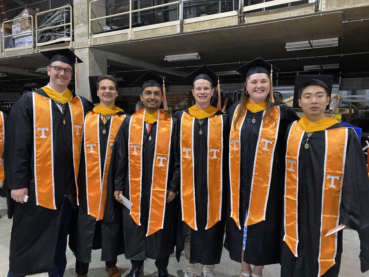 We're incredibly proud of all of our graduates!🧡