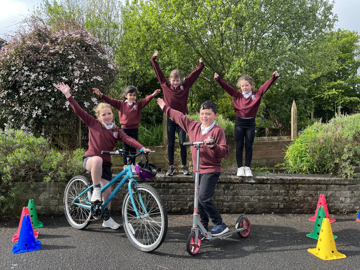 Help save the #ActiveSchool Travel programme! The only initiative in N.Ireland tackling the problems caused by the #schoolrun #climatechange #wellbeing #airpollution Thanks to @CyclingUK_NI for support. Click to action action.cyclinguk.org/page/128486/ac… Please RT