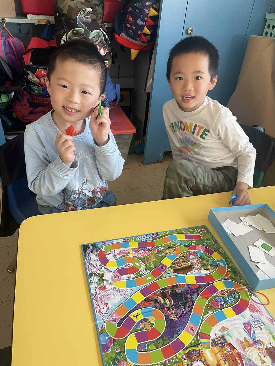MsGuarasci's tweet photo. G is for Game Day! We had so much fun playing and sharing our games with friends! #abccountdown2023 #proud2bnhpgcp @GCPelementary @NHPGCP https://t.co/bk9gBkuDJG