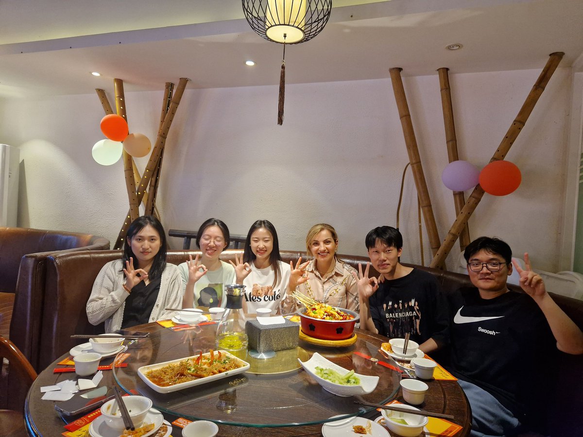 LMohjazi's tweet image. After almost three years of wait, we finally travelled to China and met our lovely students at @CollegeUestc Chengdu! What a great and unforgettable experience!
#transnationaleducation #finalyearprojects