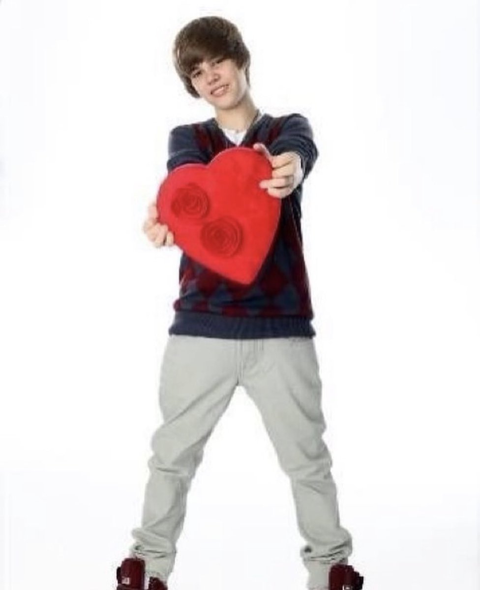 emmystv's tweet image. me to whoever wrote that aqa physics paper #gcse #gcse2023 #physicsgcse