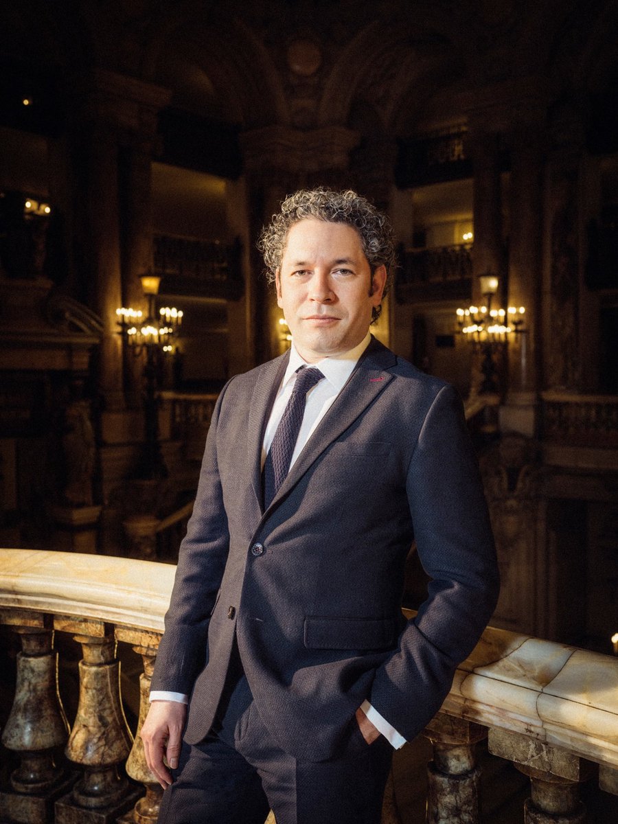 Breaking news: ⁦<a href="/GustavoDudamel/">Gustavo Dudamel</a>⁩ is resigning as music director of Opéra de Paris ⁦⁦<a href="/operadeparis/">Opéra de Paris</a>⁩, and will depart in August, four years before the end of his contract and after only two years in the post.