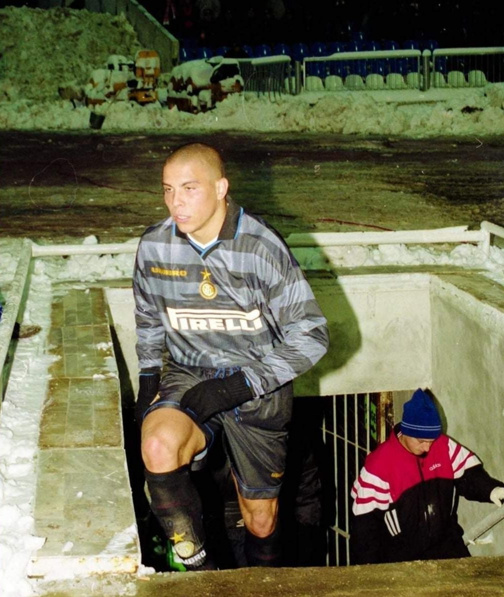 Ronaldo vs Spartak Moscow, 1998.
