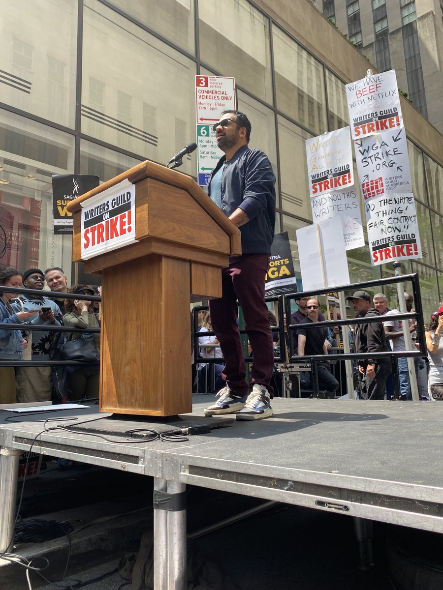 “I love that our work has created so many jobs and increasingly diverse content. But that shit ain’t free.”

⁦@kalpenn⁩ ⁦@WGAEast⁩ #wgastrike #rallyattherock