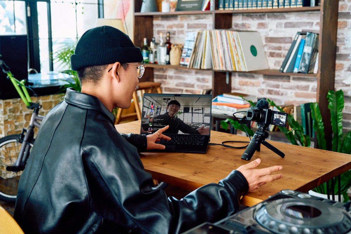 SonyUK's tweet photo. 🆕 📷Meet the NEW ZV-1 II
The ideal all-round compact vlog camera!
✔️ Ultra-wide 18mm - 50mm lens
✔️ Cinematic Vlog settings
✔️ Directional 3-capsule microphone
Click here to see all the ZV-1 II capabilities: https://t.co/cNgFiXqUSa
#SonyZV #SonyVlog #SonyVlogging #SonyAlpha https://t.co/cJQ6FkOuGA
