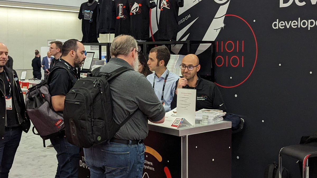 edeandrea's tweet photo. @natalevinto and @alexsotob signing books at the #DevZone @RedHatSummit https://t.co/3JtRnGr7ej