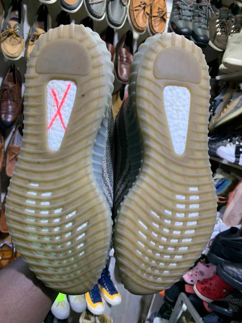 abramenz's tweet photo. YEEZY SPLY 350
AVAILABLE 
DM/WHASPP ON  0789985308
#yeezy #kanye @theyeezymafia @yeezy @KanyeWestGhana https://t.co/qvp0iavprH