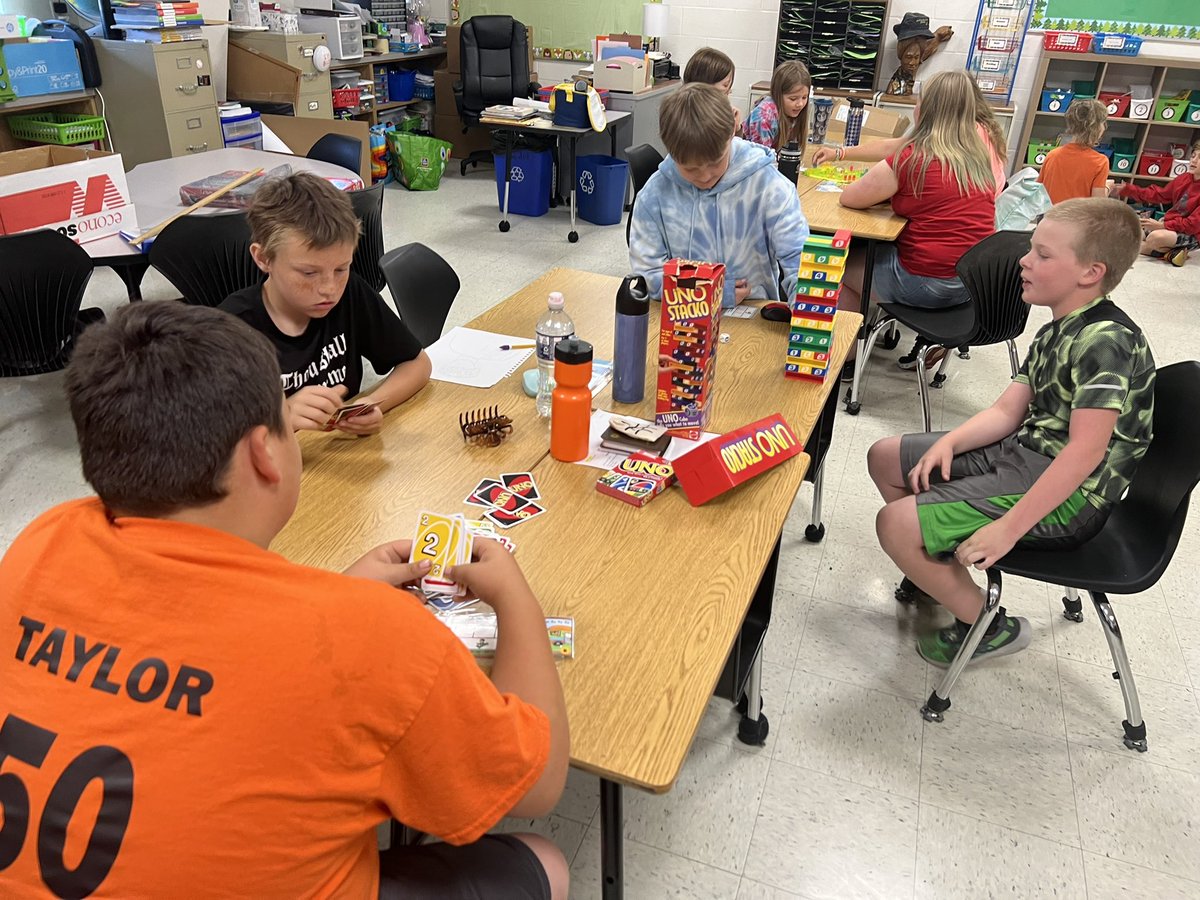 ibesmrgraham4's tweet photo. It’s Game Day in 4th grade!  A little reward time for all our hard work this year! #ibtigerpride https://t.co/bRkjWfZ7ak