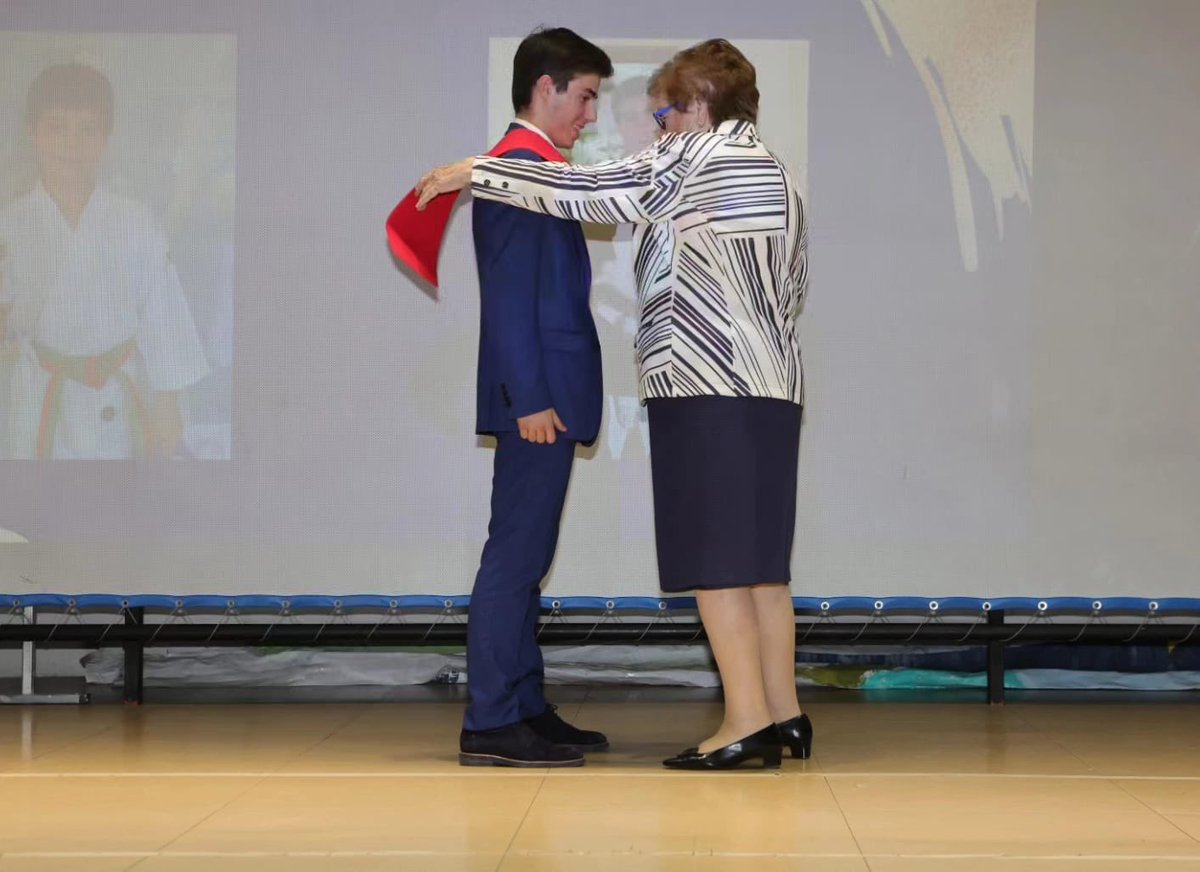 Colegio Santísima Trinidad Salamanca tweet media