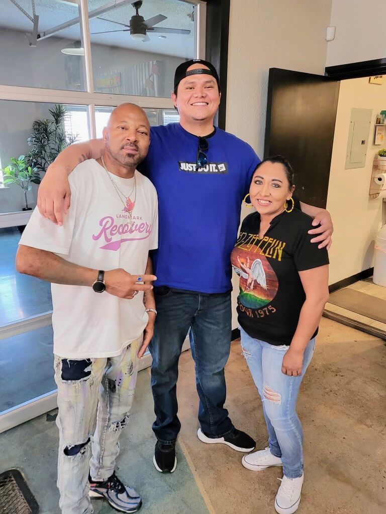 landmarkrecover's tweet image. Alumni from Landmark Recovery of Oklahoma City had a great time playing games and catching up at their May event at the OKCity Center. Thank you Alumni Coordinator DeAdrian Noble for setting up this fun evening. 💜

#landmarkrecovery #alumnievent #alumnimeet #alumniconnection