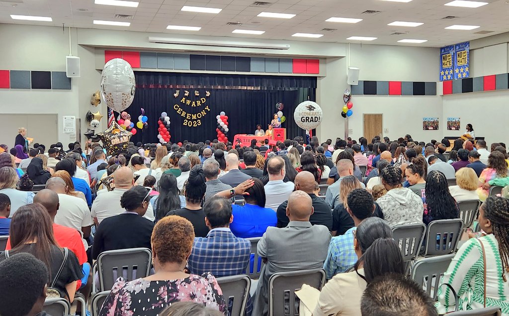 JSES_Stallions's tweet photo. This morning, we celebrated our 2023 #FifthGrade Class! 🎓 Congratulations @JSES_Stallions! 🎊 We are proud of you and wish you all the best in middle school next year! ♥️ #GoOutAndOwnIt 🎵 https://t.co/XlxeP0U6v3