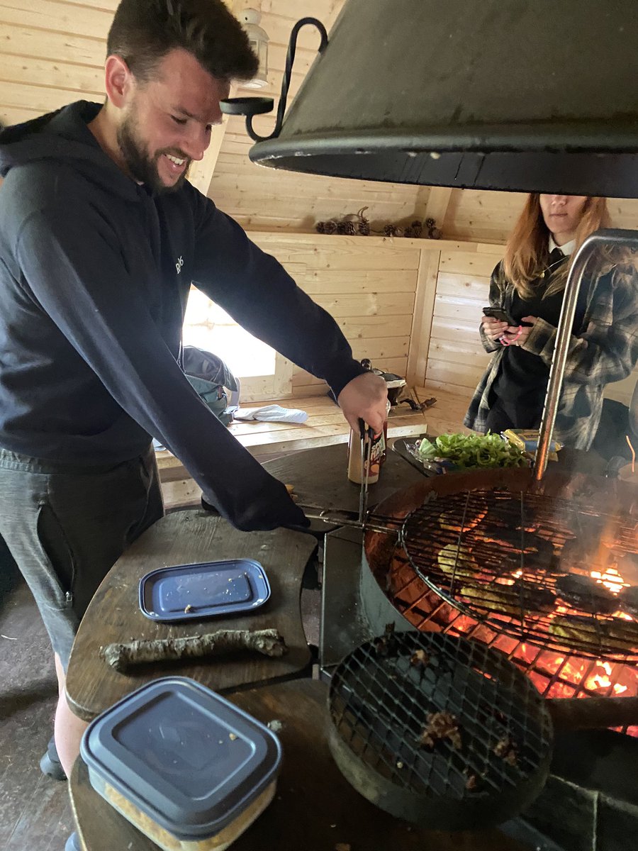 Great Fun  at Mugdoch Country Park today for our Seasons4Growth pupils 🌲🍔🦔🐿️🪲<a href="/partners_DHS/">Partners Drumchapel</a> <a href="/DHSFLAD/">DHS Faculty of Learning and Development</a> <a href="/RFC_Charity/">Rangers Charity Foundation</a> <a href="/drumchapelhigh/">Drumchapel High</a>