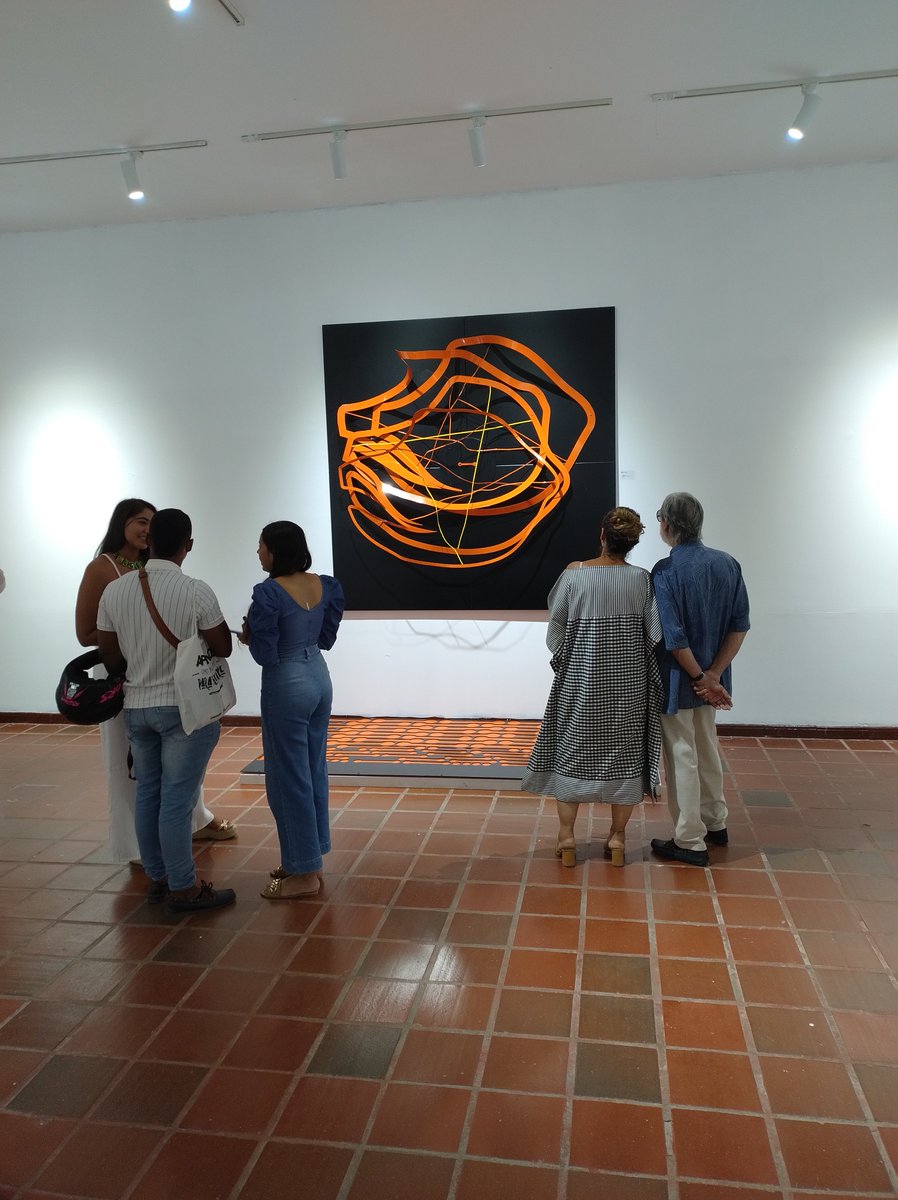 artebolivariano's tweet photo. ¡La magia del arte se hizo presente en la inauguración de la exposición "De lo real a lo imaginario" en la Quinta de San Pedro Alejandrino! El pasado 17 de mayo, tuvimos el privilegio de ser testigos de la increíble obra de los maestros Jesús Tibaduiza y Edgar Negret. https://t.co/55q1YxGL1u