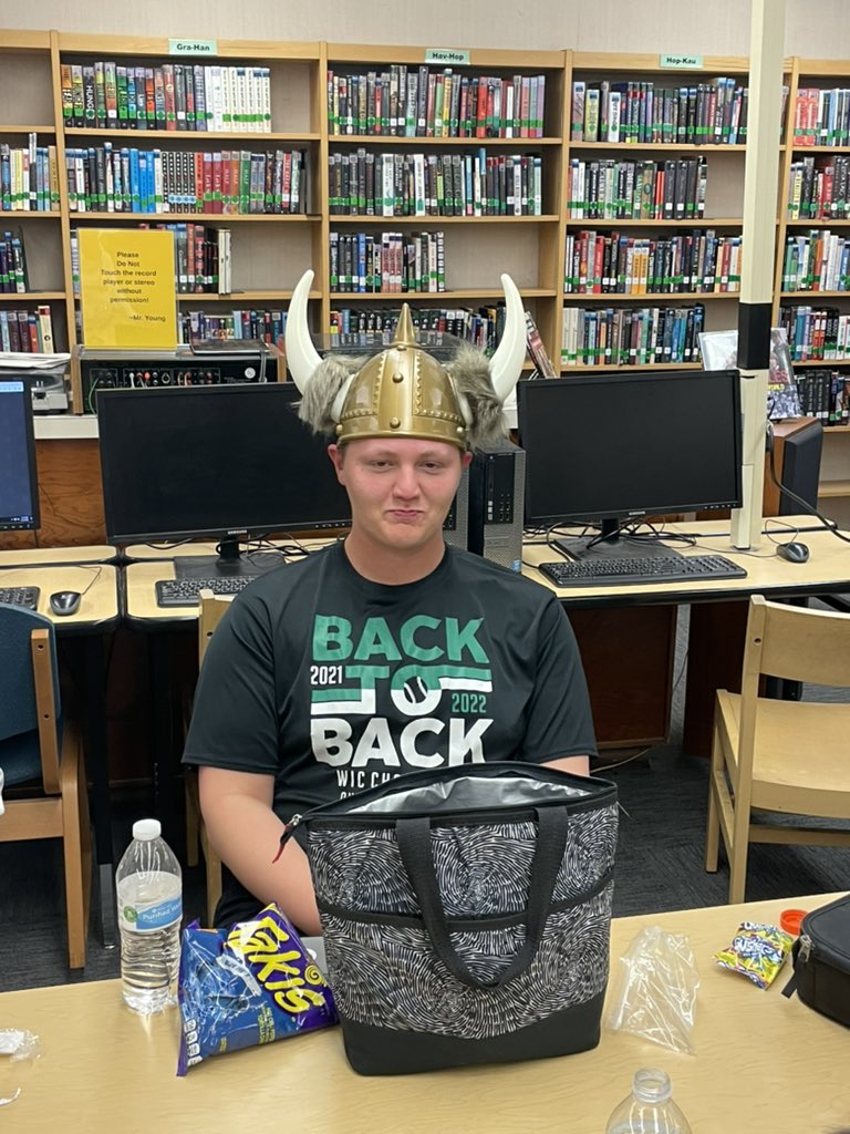 WVHSMediaCenter's tweet photo. Sophomore Jeffery Brown sporting the Viking “crown.”
Jeffery belted a 3-run home run in yesterday’s JV game against Shakamak. https://t.co/w87hsnQOQW
