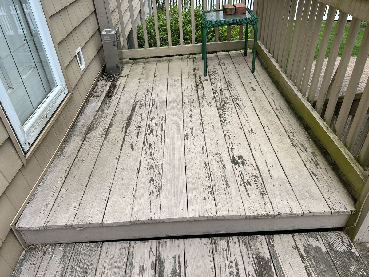 handyable's tweet photo. Rotten porch - this porch needs to be rebuilt 
Give us a call for a porch quote 
(914)943-3520 
(914)837-5404 https://t.co/n2BdwwyUkZ