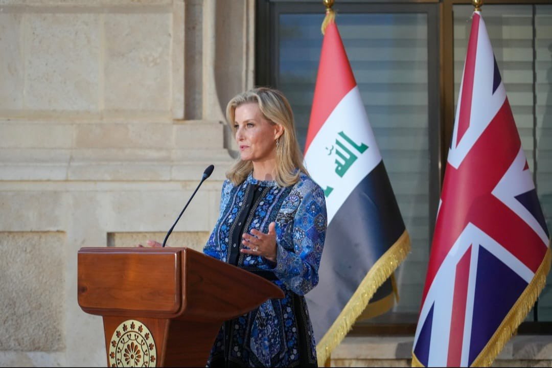 Mariana (@Mari_Edinburghs) on Twitter photo 2023-05-23 16:20:09 What a beautiful photo of our super Sophie during her visit to Iraq 🇮🇶 ❤️
#TheDuchessofEdinburgh
twitter.com/mbrysonr/statu… What a beautiful photo of our super Sophie during her visit to Iraq 🇮🇶 ❤️
#TheDuchessofEdinburgh
twitter.com/mbrysonr/statu…