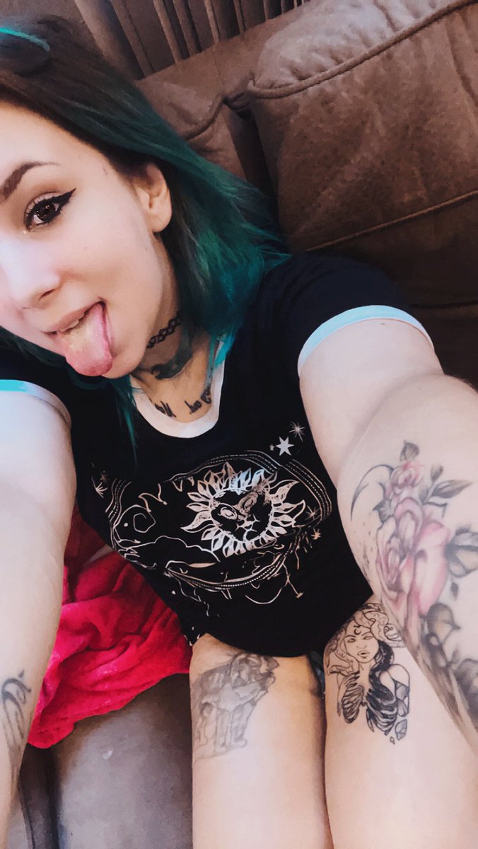 Pandora_raven28's tweet photo. Come visit my FREE Onlyfans page!!
Iโm a 25 yr old, ๐ฎWitchy-Alternative๐ค๐ผgirl thatโs looking to cover herself in tattoos with an anime-loving Boyfriendโจ
Hope to see you over there ๐๐ฏ
Link in bio ๐
#NewAccount #onlyfansFree #couplesOF #tattooedbabes #uwugirl https://t.co/5D5KiEiJku