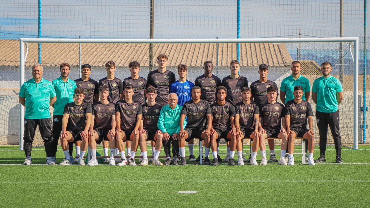BaseCFIntercity's tweet photo. 🏁⚽️ 𝗝𝗨𝗩𝗘𝗡𝗜𝗟 𝗔

🥉 3ª posición
📊 68 puntos

✅ 19 victorias
🤝🏼 11 empates
❌ 4 derrotas

⚽ 81 goles marcados
🥅 34 goles encajados

🫡 Equipo con 𝗺𝗲𝗻𝗼𝘀 𝗴𝗼𝗹𝗲𝘀 𝗲𝗻𝗰𝗮𝗷𝗮𝗱𝗼𝘀 en toda la liga
🤩 Una vuelta entera sin perder
🚀 Hasta 1⃣6⃣ partidos invictos https://t.co/q8eYsH2DbY