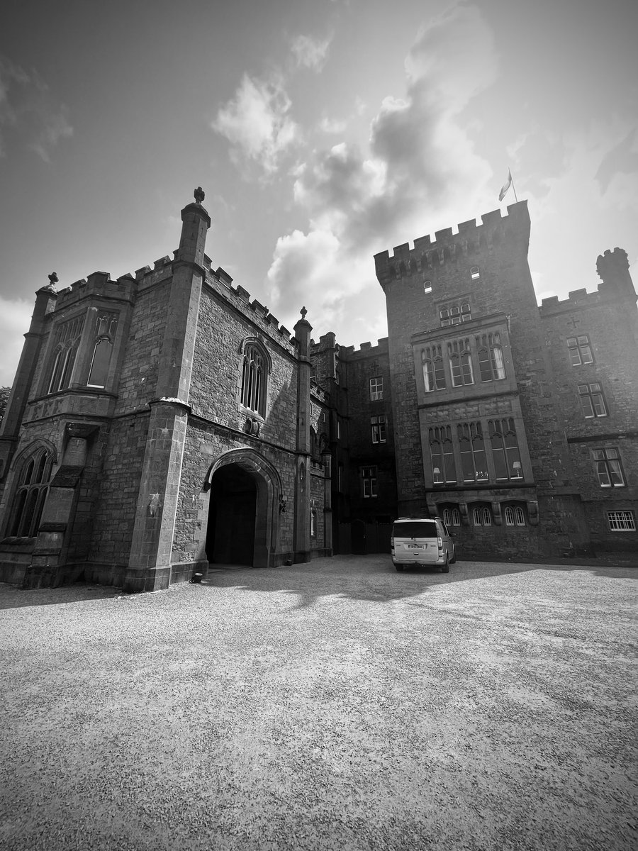 A great day filming with singer Sandy Kelly for her upcoming projects at the stunning <a href="/markree/">Markree Castle</a> #Sligo #Ireland #Blackmagic #aputure  #amaran300c #BMPCC6K #photography #rode #rodewireless #videoproduction 
#canon  #interview #Filming #production