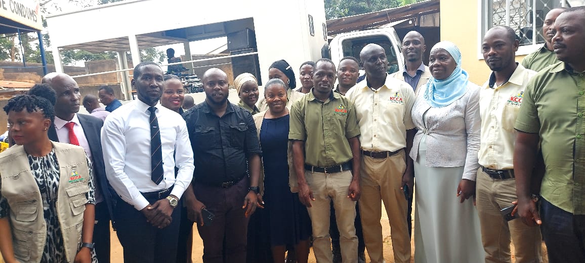 KampalaPdm's tweet photo. KAWEMPE DIVISION

Minister For Kampala &amp; Metropolitan Affairs, @HajjatMinsa, On A Field Visit Of Kawempe Division To Assess The Readiness For The Disbursement Of Parish Revolving Fund (PRF) &amp; The Progress Of Emyooga.
@KCCAED
@kyofakabuye2
@KCCAED. https://t.co/yC6GSLXXQP