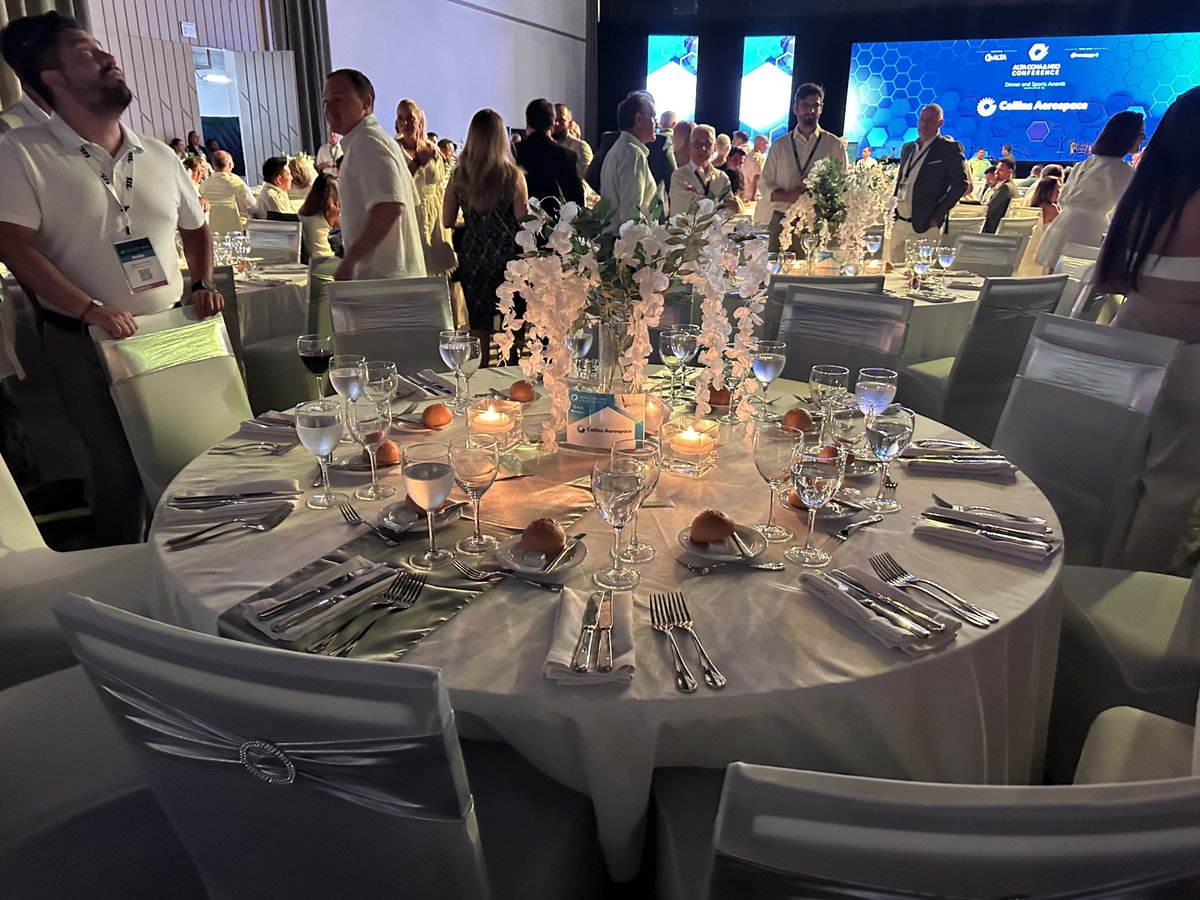 seattleav's tweet image. The SAS team members, along with industry professionals, attended the Caribbean White Night hosted by the ALTA - Latin American &amp;amp; Caribbean Air Transport Association @ALTA_aero in Cancun. #SAS #aviationnetwork #supplychain #aircraftparts #distribution #mro #airlines #altaccmamro