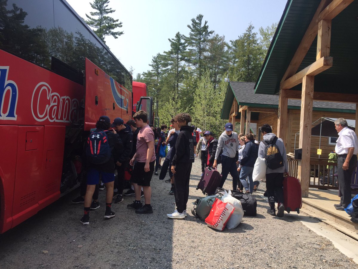 andrgrade8's tweet photo. We have arrived.  Unloaded the buses and chosen our bunks. We are about to have lunch.  @St_Andrew145 https://t.co/6IvSspH5sa