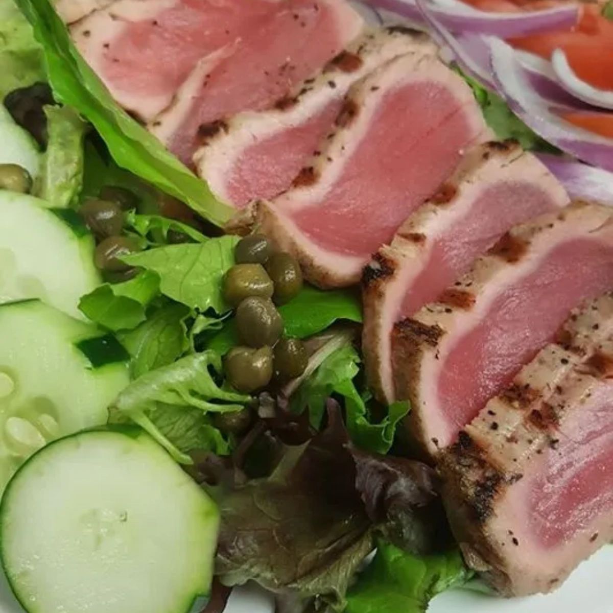 BazzarelliRest's tweet photo. Celebrate freshness at Bazzarelli Restaurant &amp; Pizzeria! The amazing ingredients we use come together to create some of the best Italian dishes in town. https://t.co/lFp5ShIGPj