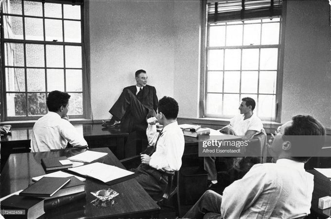 Dr. J. Robert Oppenheimer, formerly the scientific leader of the Manhattan Project, discussing quantum theory with students in class at the Institute for Advanced Study, where he served as director.

Photo by Alfred Eisenstaedt/ LIFE Picture Collection via Getty Images)

#histSTM