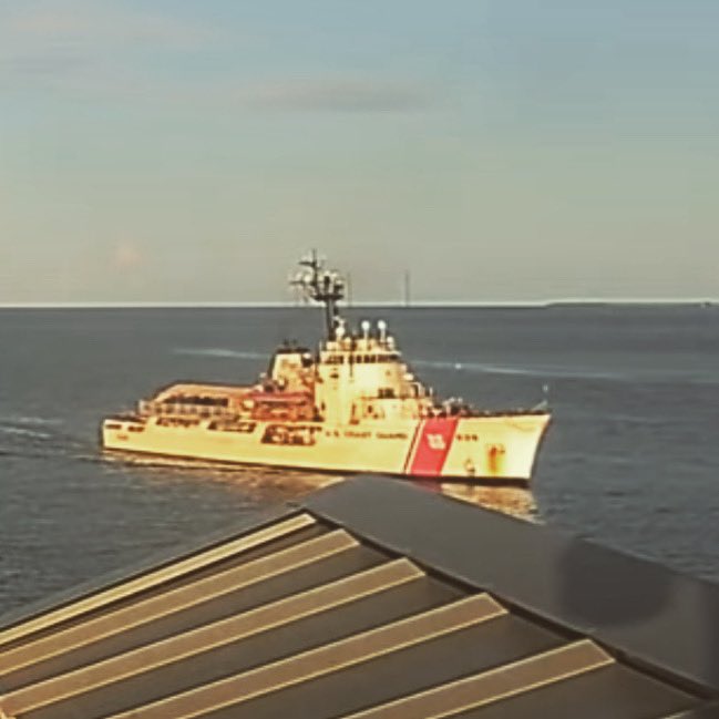WarshipCam's tweet photo. USCGC Dependable (WMEC-626) Reliance-class medium endurance cutter coming into Key West, Florida - May 23, 2023 #uscgcdependable #wmec626
SRC: https://t.co/Zb6UVrhRIm