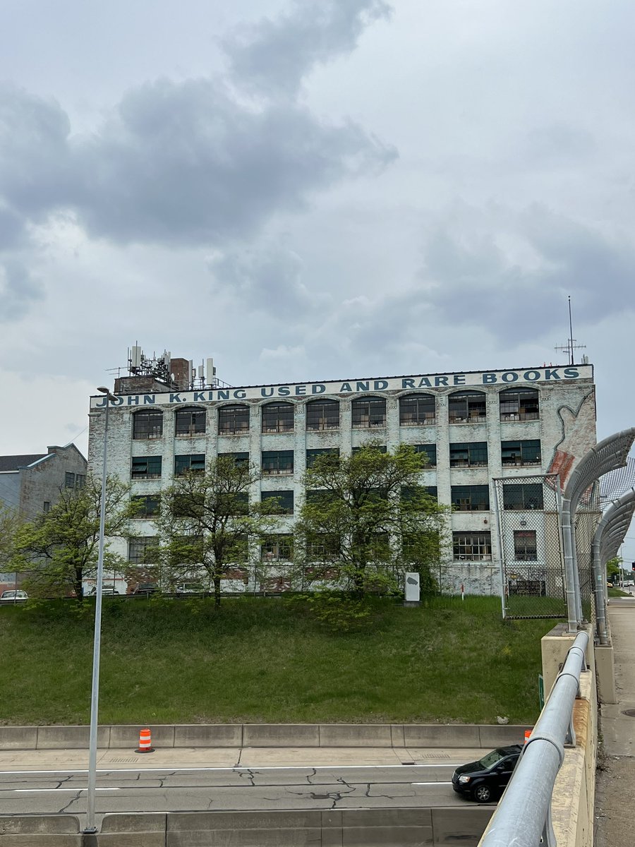 Leigh Bush tweet media