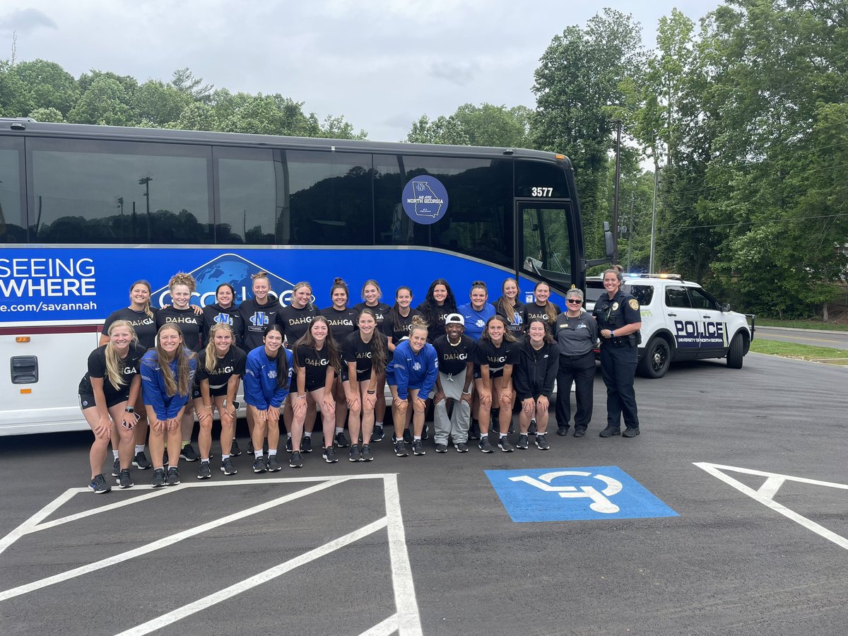 UNGSoftball's tweet photo. L👀KOUT CHATTANOOGA…
the Nighthawks are on their way !!!! 🚂💨
#WeComin
#AttaBaby
#DAHGA https://t.co/FLqla7tNhW