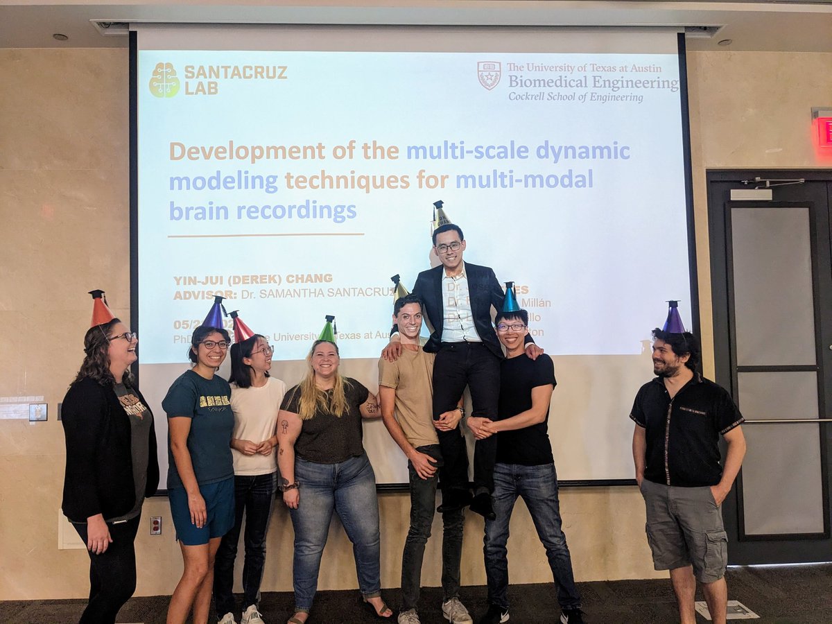 SantacruzLab's tweet image. Congratulations to Derek Chang on successfully completely his PhD! Derek is the first student to graduate from our lab and I couldn&apos;t be more proud!