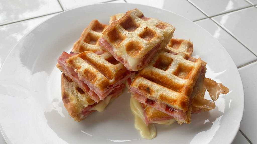 SystemReviewByU's tweet photo. For the Best Waffled Sandwich, Waffle Your Meat First https://t.co/Bf753JReNL https://t.co/PLgmgOxl86