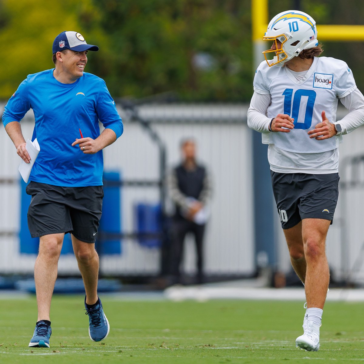 chargers's tweet photo. yo bro, who got you smiling like that? https://t.co/zkDv9W6Kkl