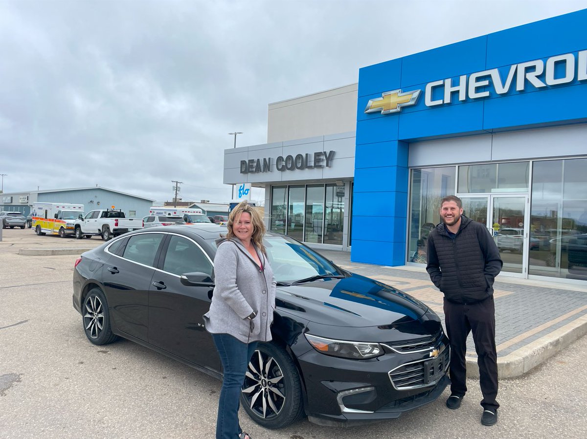 Congrats Amanda!! Thank you for coming to see me here at Cooley's, I appreciate your business and am happy i could help. Enjoy your beautiful new Malibu!! #DCGM #CertfiedPreOwned <a href="/Rhett_Law11/">Rhett Law</a>