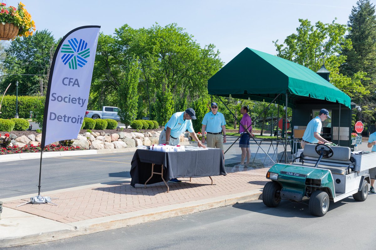 cfadetroit's tweet photo. Let's swing! ⛳️ ONE WEEK 'til our {sold out} Annual Meeting and Golf Outing at the historic Oakland Hills Country Club. 

Details and schedule: https://t.co/SKujMMWuPt https://t.co/HiQ4ZIRMOe