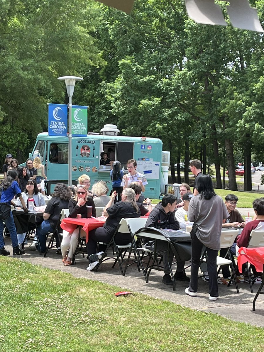 Tacos Jazz was a hit with LEC seniors.