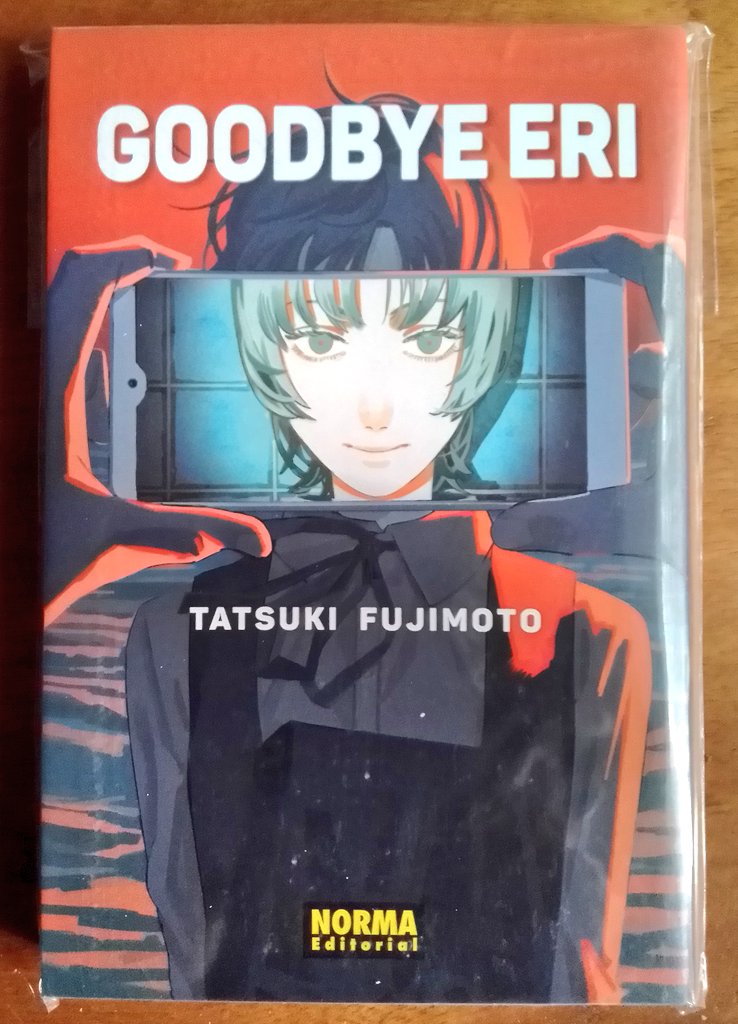 soyintrovertida's tweet photo. #LeeComics . #GoodbyeEri Yuta recibe un celular con el encargo de grabar los últimos momentos de su madre, tras la exhibición de una película casera, Yuta conoce a Eri, quién lo incita a hacer una nueva pelicula. Una gran obra del multifacético Fujimoto con👏👏👏 @NormaEdManga https://t.co/cAK22ueQFU