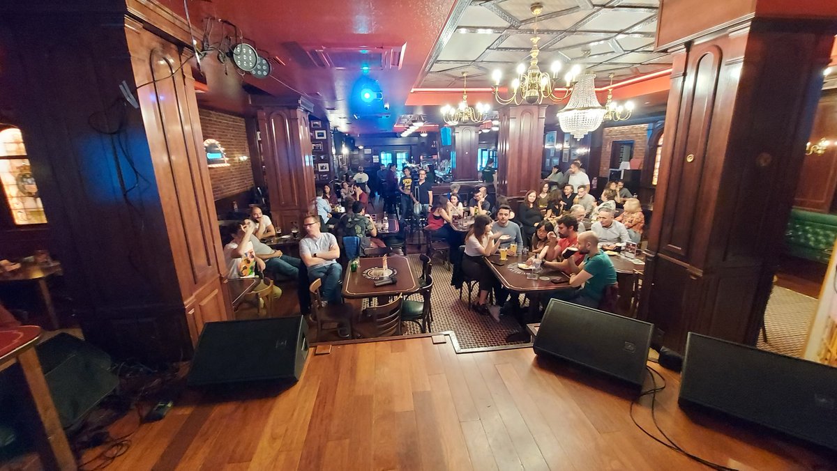 silderob's tweet image. #PINT23ES #PINT23CAS vamos para allá.  Hoy llenaremos como ayer?? Venga que no os lo cuenten